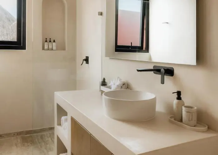 Beachfront Hacienda For 24 Guests In Villa Tulum